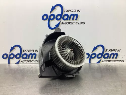 Kachel Ventilatiemotor-7577029 (17499104)