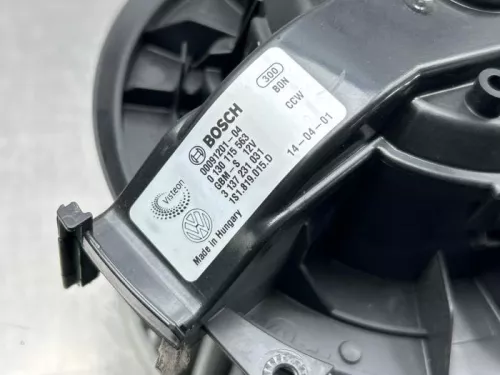 Kachel Ventilatiemotor-8210217 (22598424)