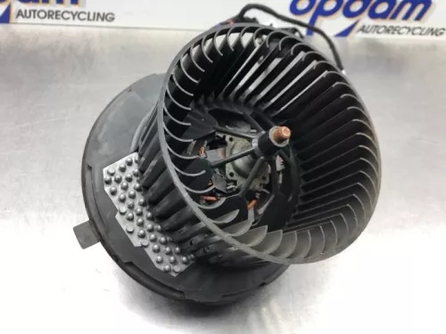 Kachel Ventilatiemotor-8268999 (21801566)