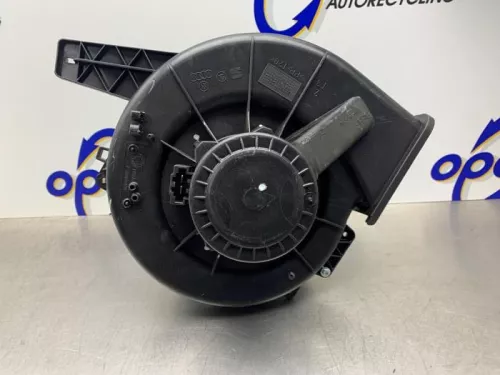 Kachel Ventilatiemotor-8218362 (21699853)