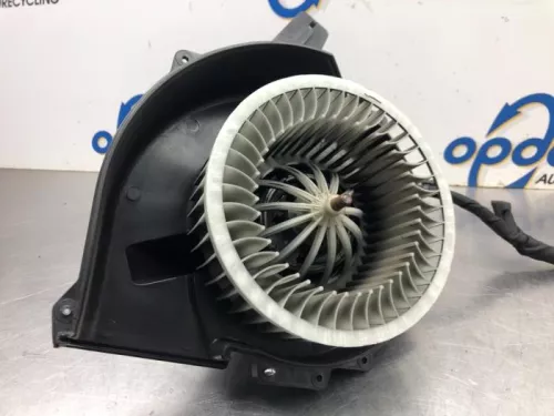 Kachel Ventilatiemotor-8118104 (19779617)