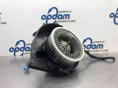 Kachel Ventilatiemotor-8118104 (19779617)