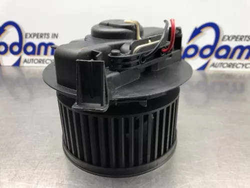 Kachel Ventilatiemotor-8244716 (21424447)
