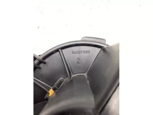 Kachel Ventilatiemotor-7921381 (17876558)