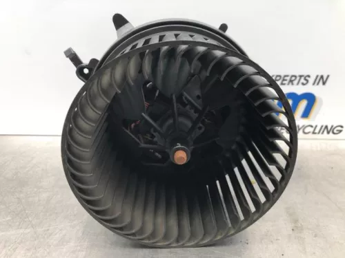 Kachel Ventilatiemotor-7360868 (17062950)