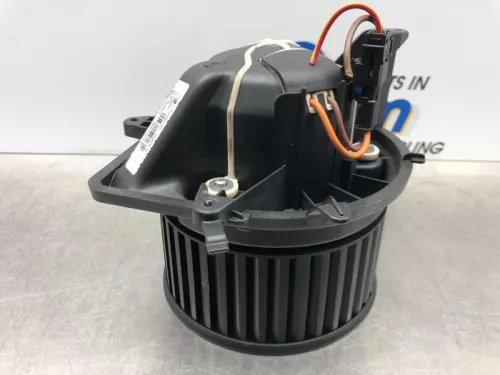 Kachel Ventilatiemotor-7360868 (17062950)