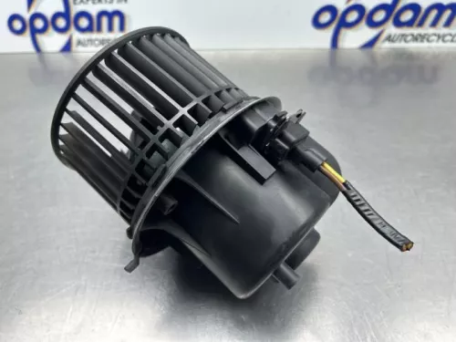 Kachel Ventilatiemotor-8231424 (21563089)
