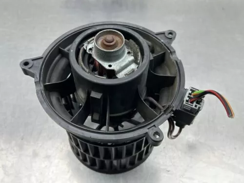Kachel Ventilatiemotor-8302482 (22311713)
