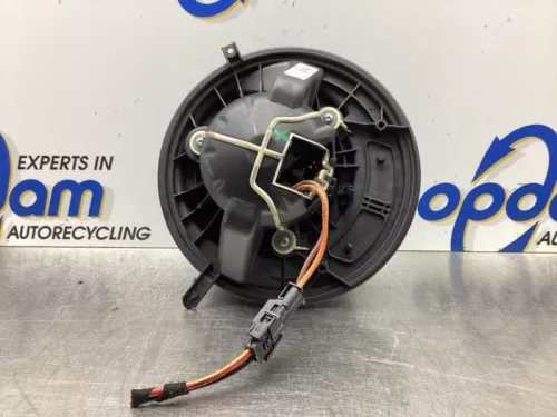 Kachel Ventilatiemotor-7764619 (18689941)