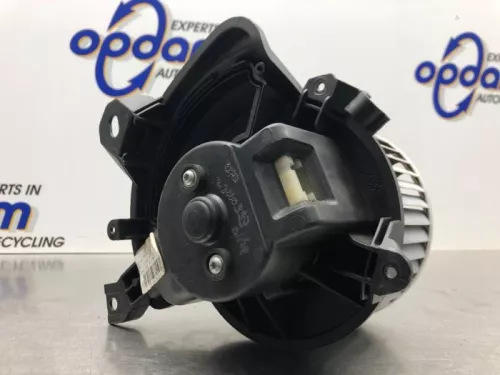 Kachel Ventilatiemotor-8267887 (21827965)
