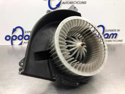 Kachel Ventilatiemotor-8232689 (21467734)