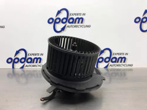 Kachel Ventilatiemotor-8221705