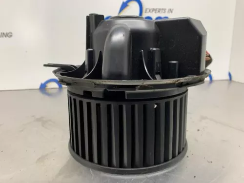 Kachel Ventilatiemotor-8289758 (22119420)