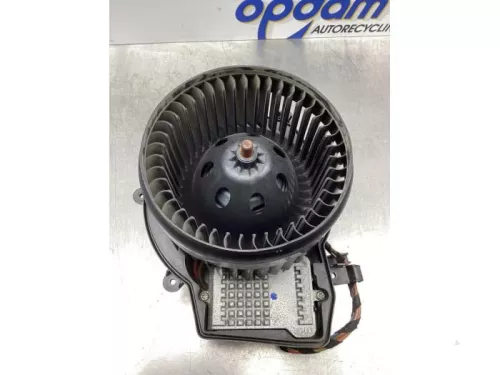Kachel Ventilatiemotor-7738519 (17302040)