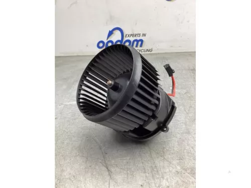 Kachel Ventilatiemotor-8144350 (21691169)