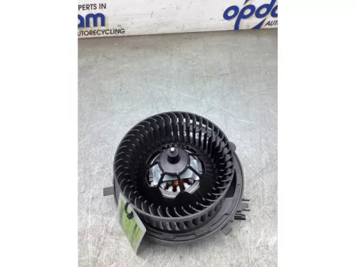 Kachel Ventilatiemotor-8282910 (22475740)