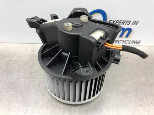 Kachel Ventilatiemotor-7577137 (17008225)
