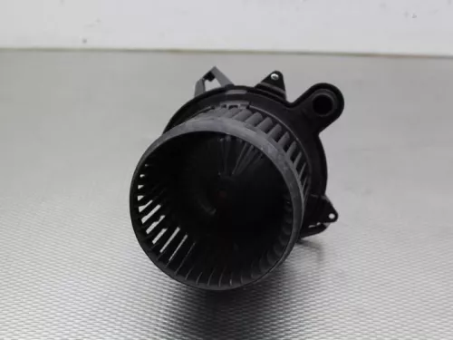 Kachel Ventilatiemotor-7884845 (10196845)
